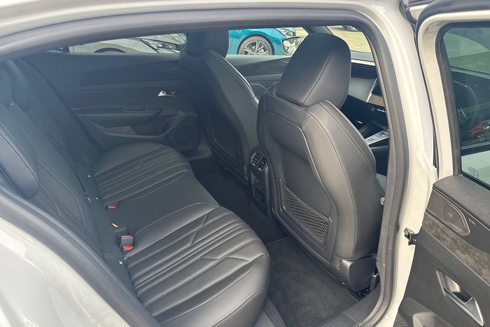 2024 Peugeot 408 GT Premium Hybrid