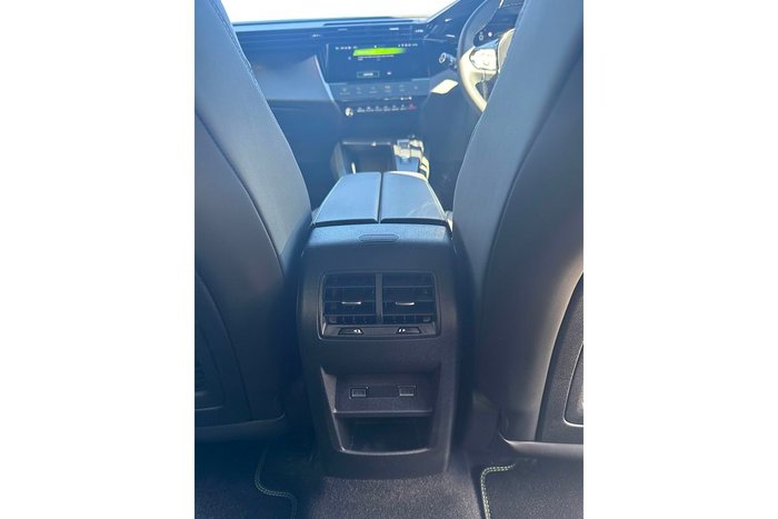 2025 Peugeot 308 GT Hybrid