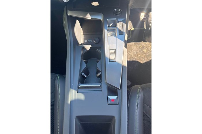 2025 Peugeot 308 GT Hybrid