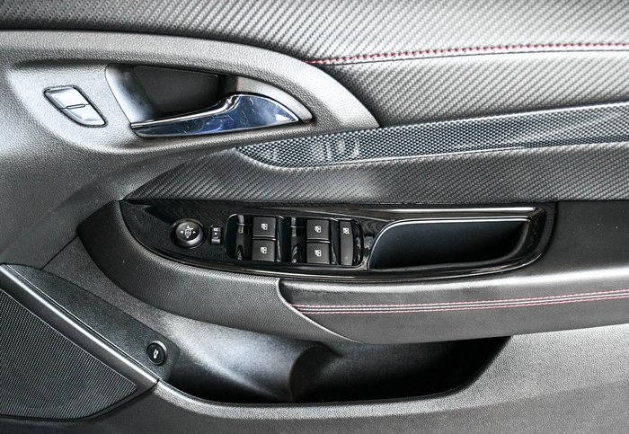2016 Holden Commodore SV6 Black