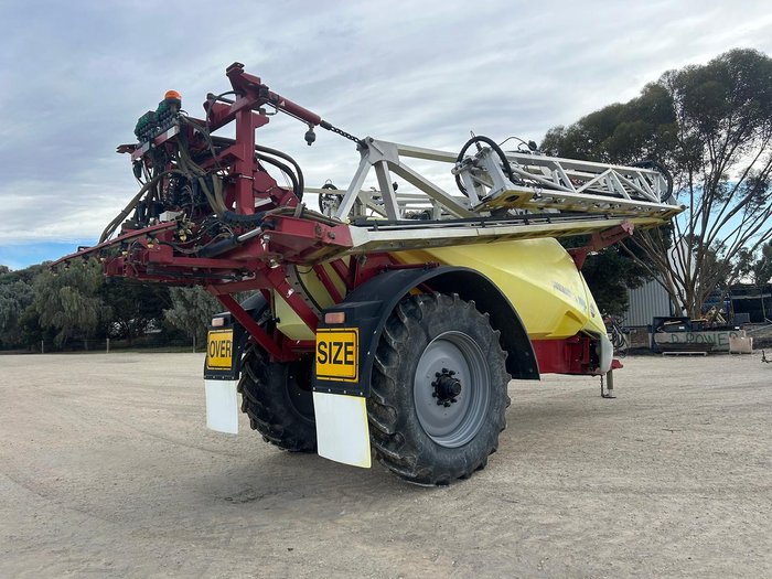 2017 Hardi 8536 Commander