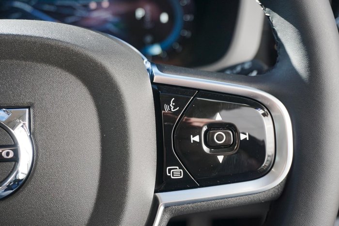 2024 Volvo XC60 Ultra B5 Bright