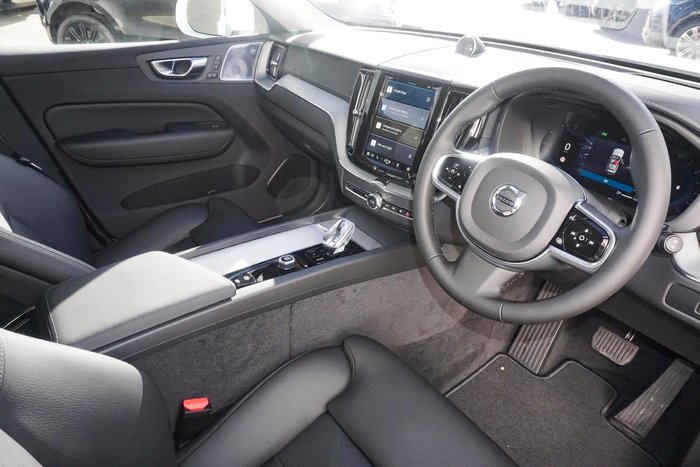 2024 Volvo XC60 Ultra B5 Bright