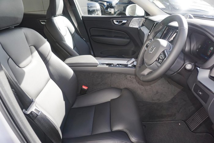 2024 Volvo XC60 Ultra B5 Bright