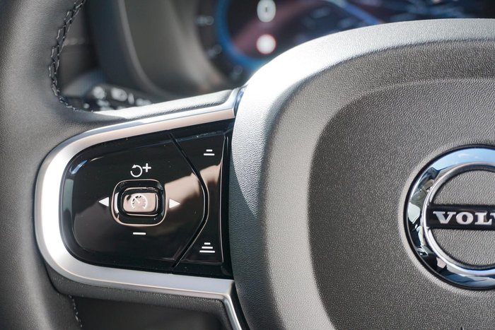 2024 Volvo XC60 Ultra B5 Bright