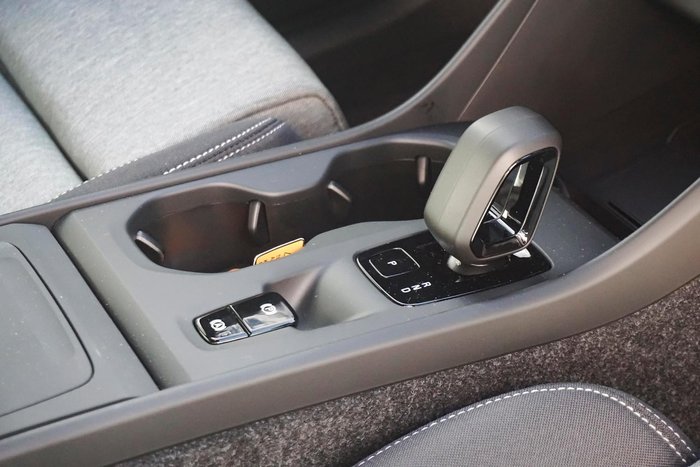 2024 Volvo XC40 Plus B4