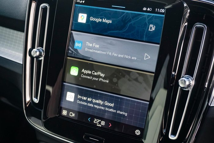 2024 Volvo XC40 Plus B4