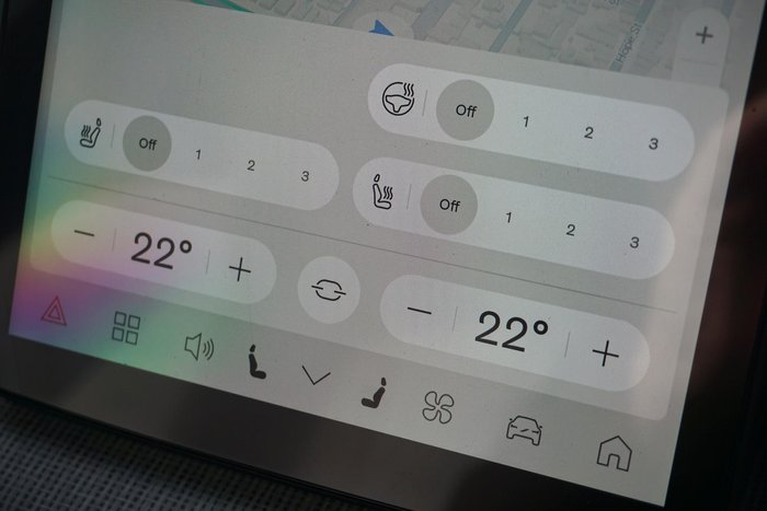 2024 Volvo EX30 Single Motor Extended Range Ultra