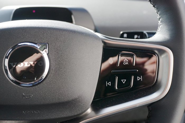 2024 Volvo EX30 Single Motor Extended Range Ultra