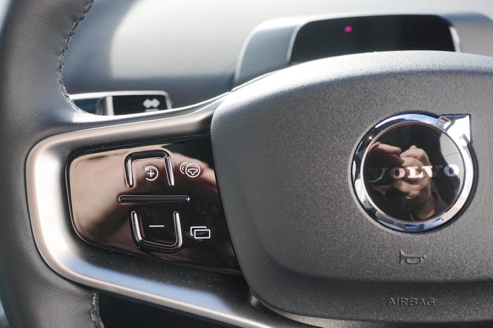 2024 Volvo EX30 Single Motor Extended Range Ultra