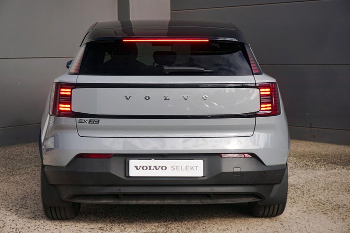 2024 Volvo EX30 Single Motor Extended Range Ultra