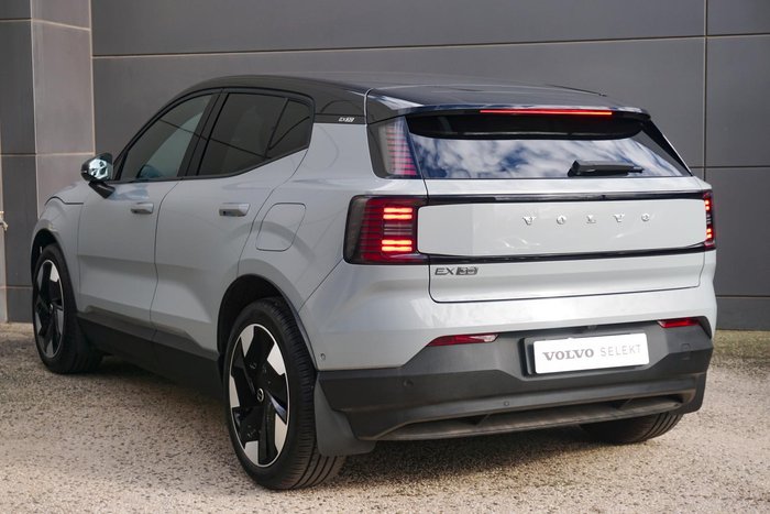 2024 Volvo EX30 Single Motor Extended Range Ultra