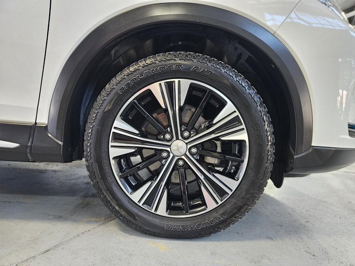 2019 Mitsubishi Eclipse Cross Exceed YA MY20 White