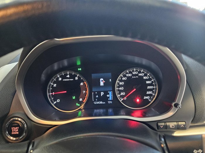 2019 Mitsubishi Eclipse Cross Exceed YA MY20 White