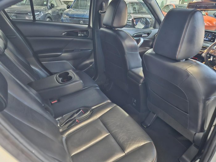 2019 Mitsubishi Eclipse Cross Exceed YA MY20 White