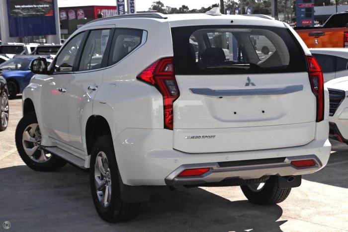 2025 Mitsubishi Pajero Sport GLX