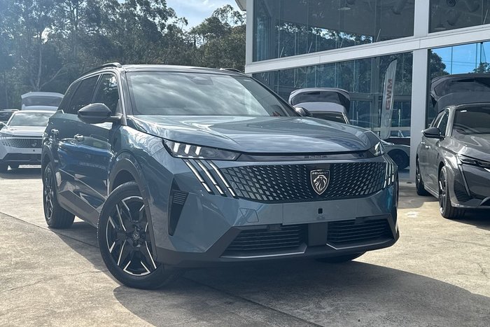 2025 Peugeot 5008 GT Premium Hybrid