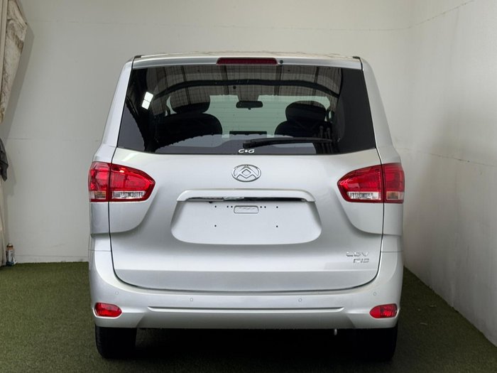 2025 LDV G10
