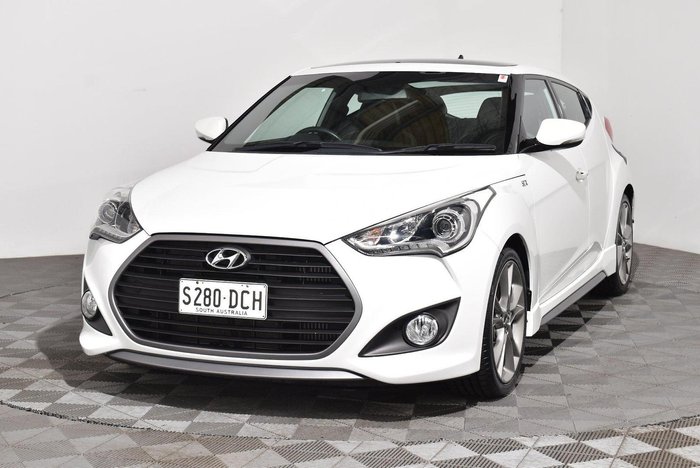 2015 Hyundai Veloster SR Turbo +