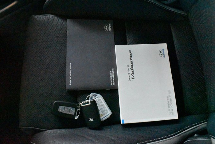2015 Hyundai Veloster SR Turbo +