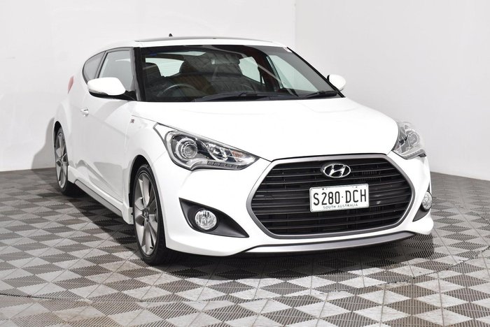2015 Hyundai Veloster SR Turbo +