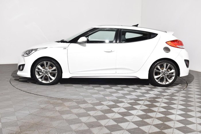 2015 Hyundai Veloster SR Turbo +
