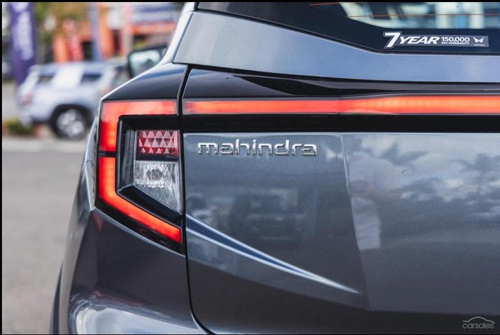 2025 Mahindra XUV3XO AX7L