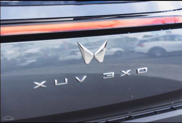 2025 Mahindra XUV3XO AX7L