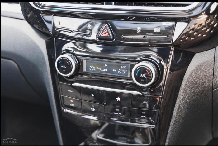 2025 Mahindra XUV3XO AX7L