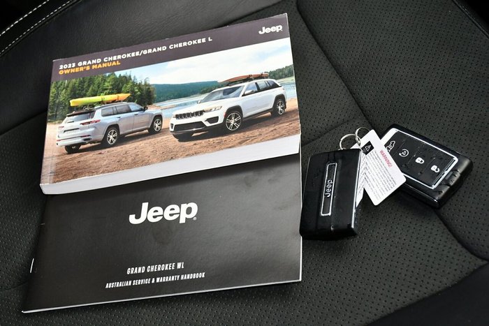 2023 Jeep Grand Cherokee Night Eagle