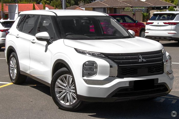 2024 Mitsubishi Outlander ES ZM MY24 White