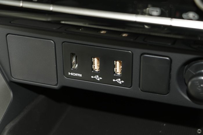 2025 Mitsubishi Pajero Sport GLX