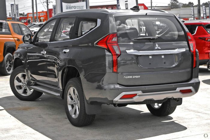 2025 Mitsubishi Pajero Sport GLX