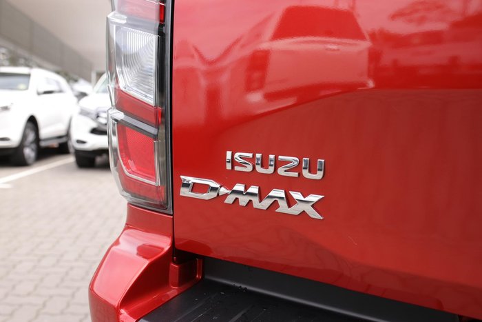 2025 Isuzu D-MAX X-TERRAIN