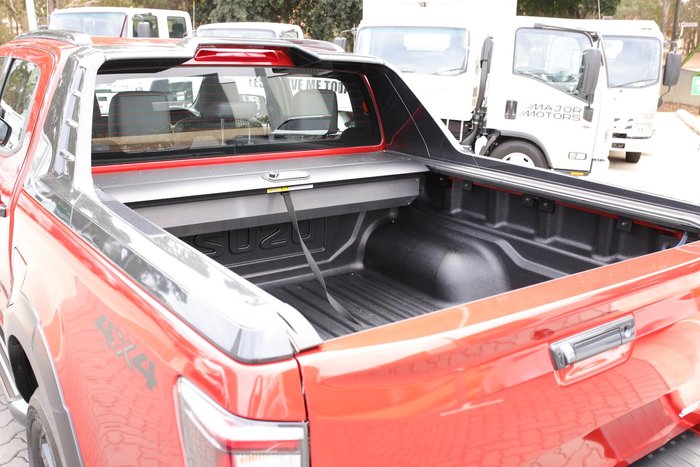 2025 Isuzu D-MAX X-TERRAIN
