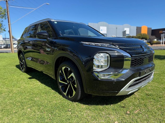 2024 Mitsubishi Outlander PHEV Exceed Tourer ZM MY24 AWD Black Diamond with Sterling Silver Roof