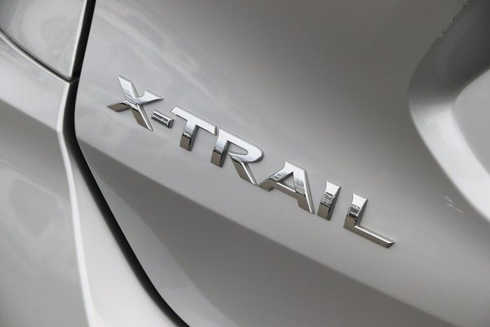 2022 Nissan X-TRAIL ST
