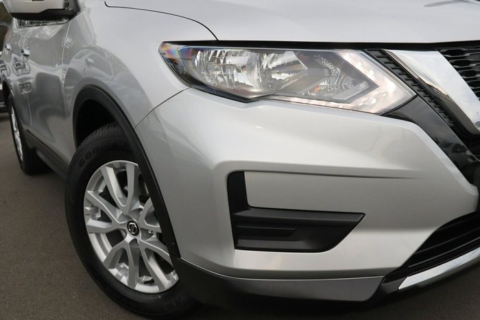 2022 Nissan X-TRAIL ST
