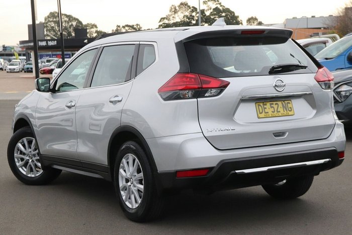 2022 Nissan X-TRAIL ST