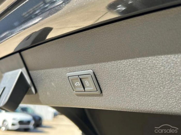 2023 Audi Q8 e-tron 55