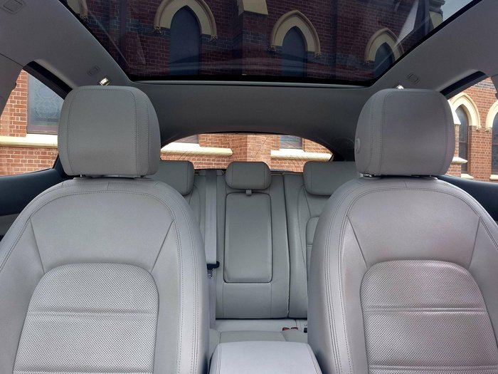 2018 Jaguar E-PACE P200 SE
