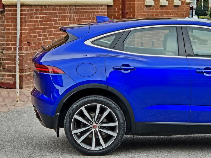 2018 Jaguar E-PACE P200 SE