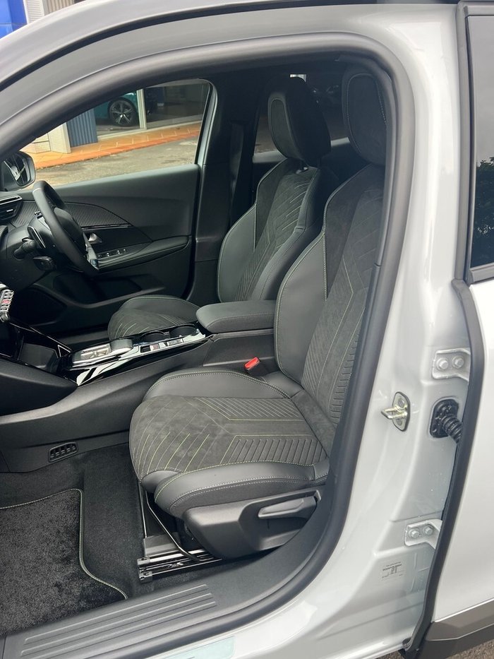 2025 Peugeot 2008 GT e-DCS Hybrid