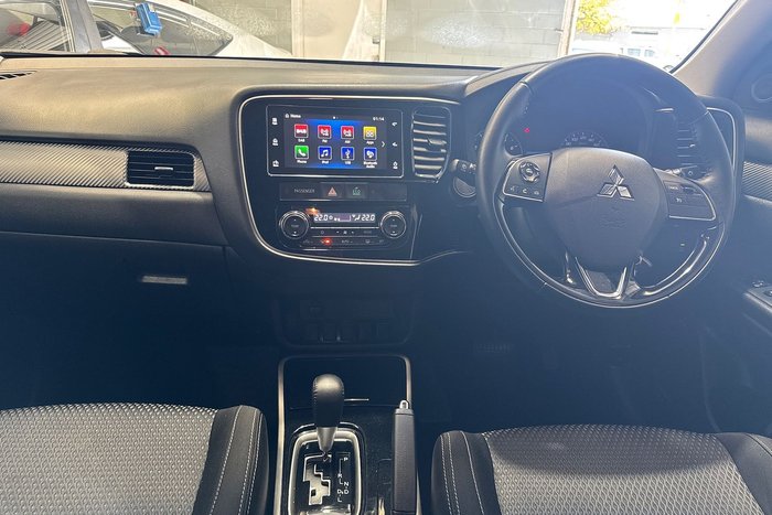 2017 Mitsubishi Outlander LS