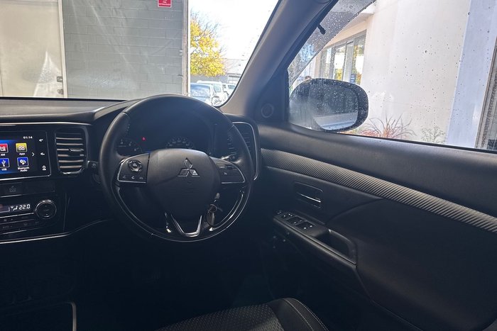 2017 Mitsubishi Outlander LS