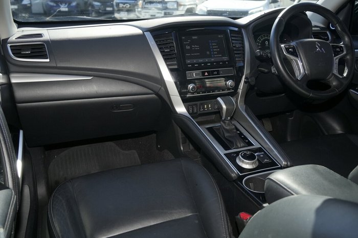 2022 Mitsubishi Pajero Sport GSR