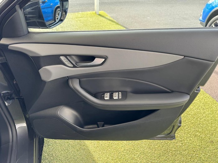2025 MG MGS5 EV Excite 62
