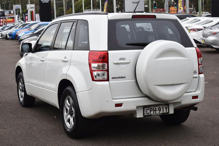 2013 Suzuki Grand Vitara Urban