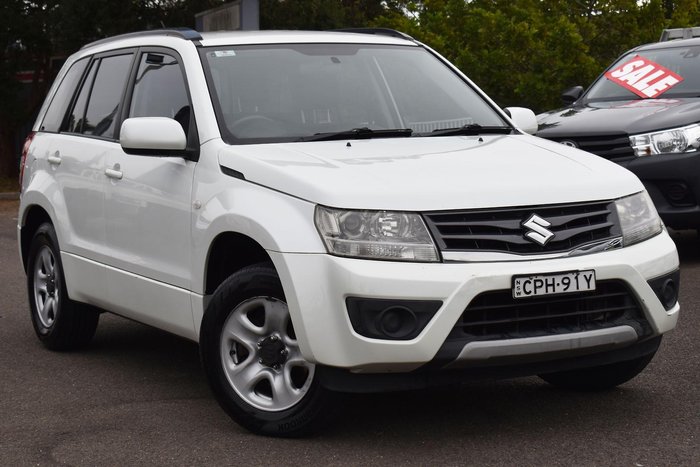 2013 Suzuki Grand Vitara Urban