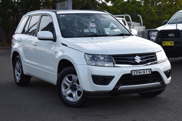 2013 Suzuki Grand Vitara Urban
